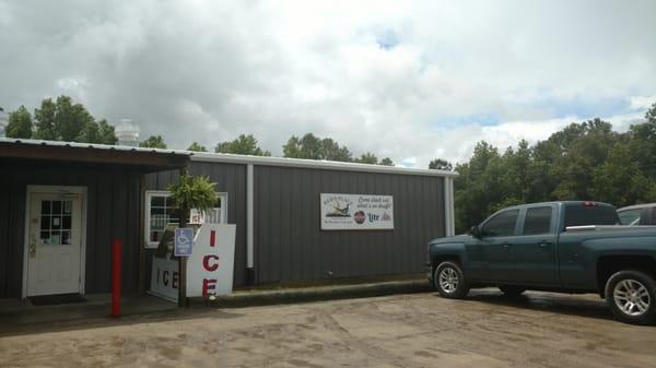 Red's Place Bar and Grill