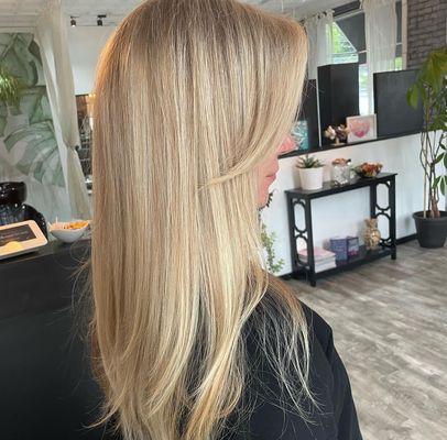 Vanilla vibes!
#highlights #singleprocess #balayage #keratin #brazilianblowout