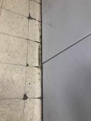 Hour Glass Laundry & Car Wash