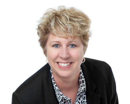 Cat Benitez - REMAX Town & Country