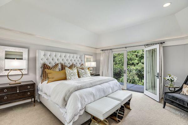 Sammamish, WA Luxury Home
Betsy Matias, Top Producing Sammamish Real Estate Agent