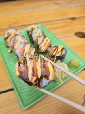 Salmon Deep Fried Roll