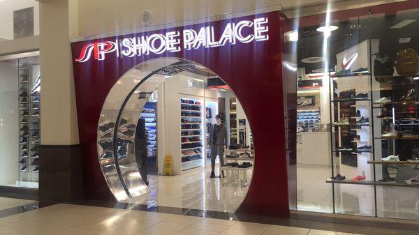 Shoe Palace