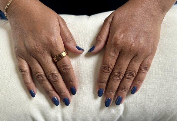 Dip manicure with OPI.