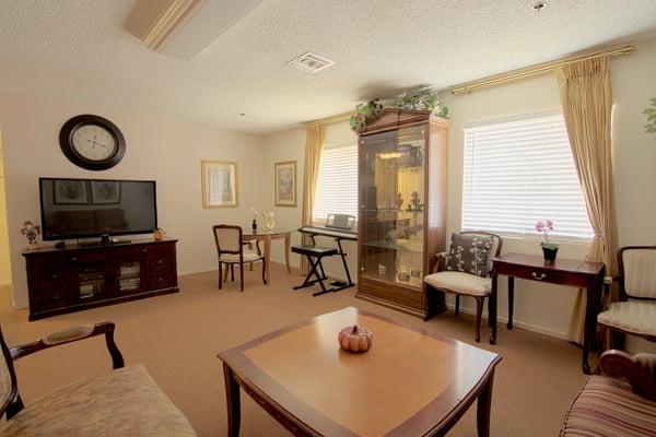 Community Lounge room at our Ramsey location.