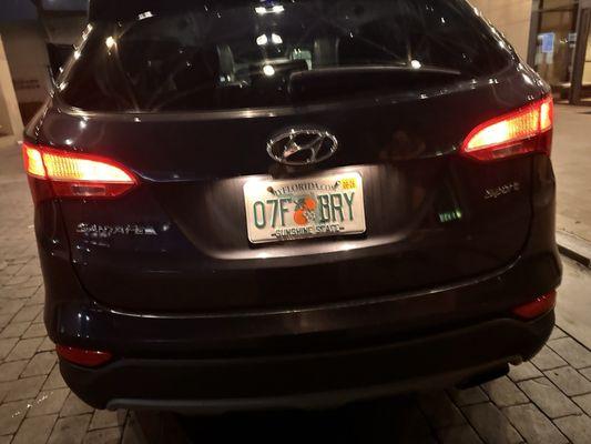 Airport scam car claiming to be "Flamingo Taxi"