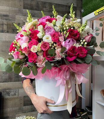 Magnificent modern box arrangement