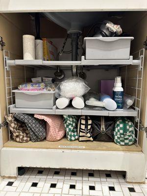 Adrienne B Organizing