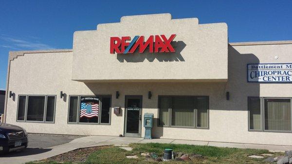 RE/MAX Country