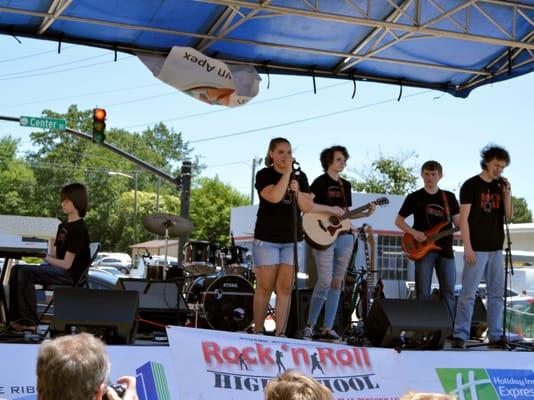 RnRHS House Band at Peak City Pigfest