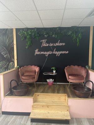 Babe Island Salon and Suites