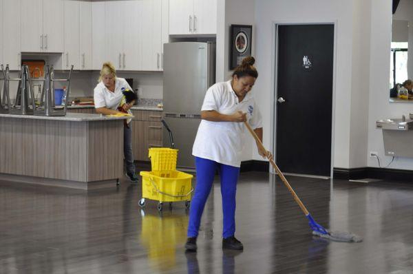 Anna's Cleaning Service