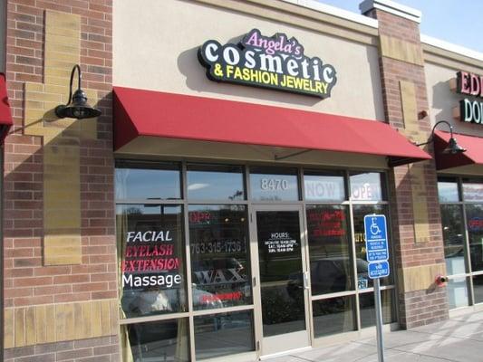 Angela's Lashes & Brows