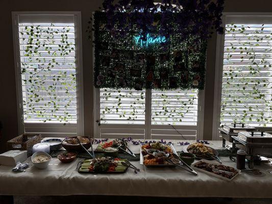 Veggies, bruschetta, meatballs, chicken skewers and more!