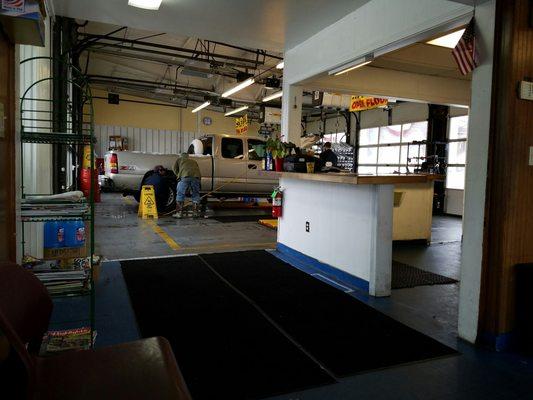 Prompto 10 Minute Oil Change