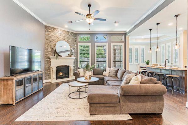 Debbie Dimenna - Heinen Realty Group