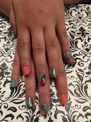 Love these acrylics! A full set is $25 and a fill is $15.