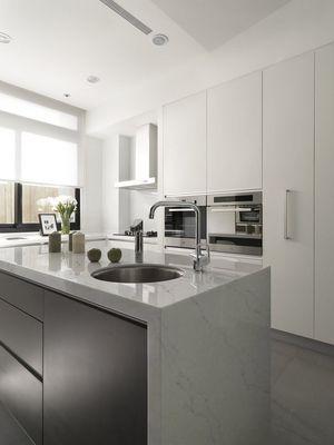 White Quartz Countertops