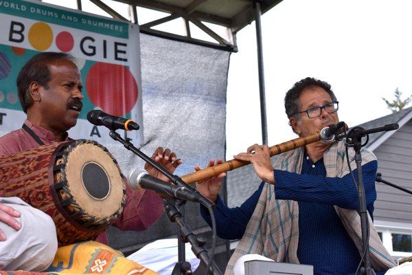 Steve Gorn and the Indian Music Project. Photo credit: Lois Dysard