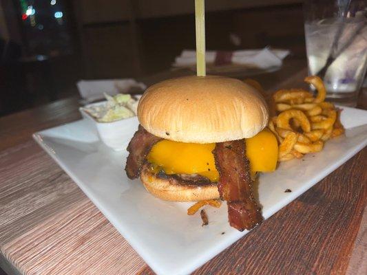 Bacon cheeseburger