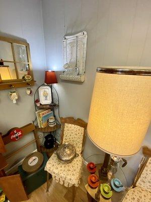 MJ’s Treasures & Antiques