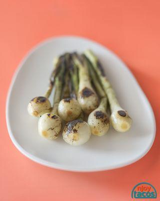 Grilled Spring Onions by njoy tacos