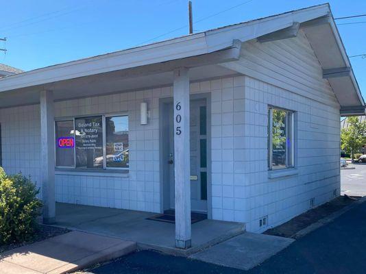 Notary Public - Downtown Redmond Oregon
