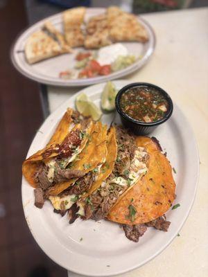 Mi Pueblito Cafeteria & Pupuseria