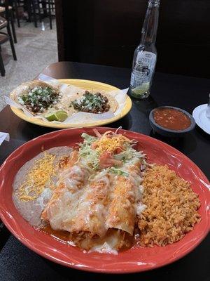 Los Mezcales Bar & Grill