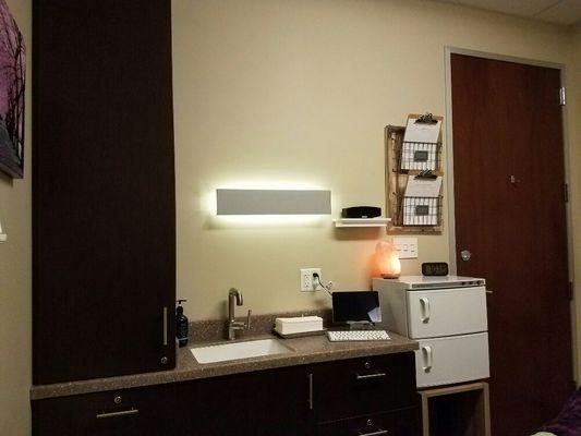 Anahata Massage & Wellness