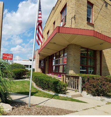 Our lovely storefront.