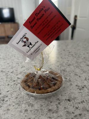 Mini pecan pie