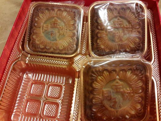 Essential Nuts & Candy