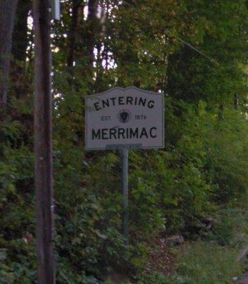 Entering Merrimac on Route 110 from Amesbury.