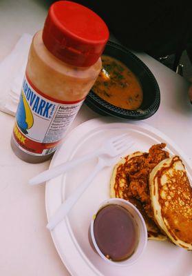 Best place for fried chicken , pancakes and more. Tried a bit of cartlandias food but this one was the best, and the best soup ive ever had.