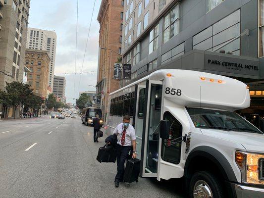 Travel Limo & Coach Service