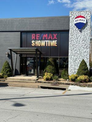 RE/MAX Showtime at 115 W. Atlantic Street, Suite 102, Branson, MO 65616