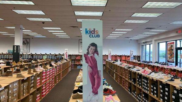 Off Broadway Shoe Warehouse