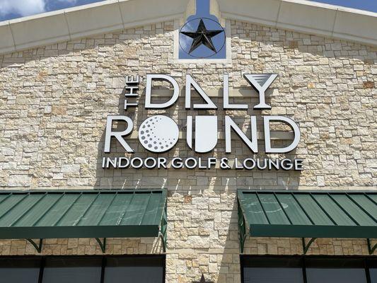 The Daly Round Sports Bar Plus Indoor Golf