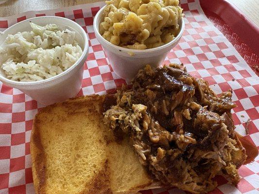 Pulled pork dish with slaw and macaroni cheese