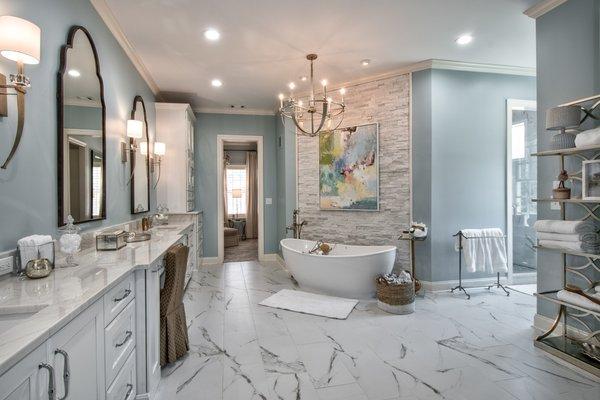 A beautiful Luxury Master Bathroom Remodel