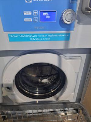 One of my soap pods broke open at the very end due to an incredibly 'environmentally friendly' amount of water usage