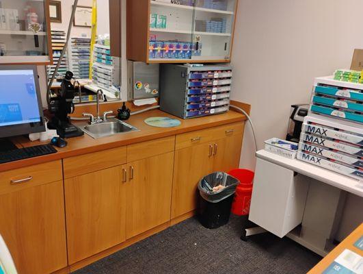 Sandlin Roofing & Landscaping