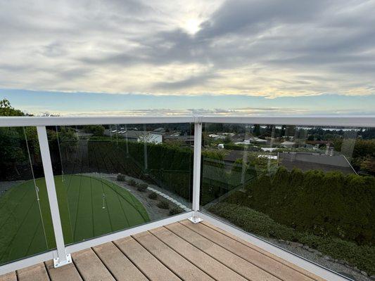 The panels on the left have the anti-glare film and the panel on the right does not.