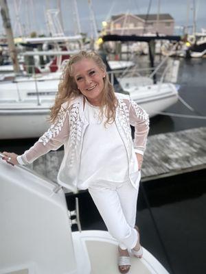 Confidence from k lashes!! I always hated mascara from pool to saltwater boating, I come out of the water looking great!