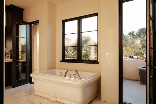 Apollo Screen & Shade