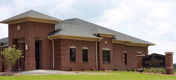 Lim Family Dentistry