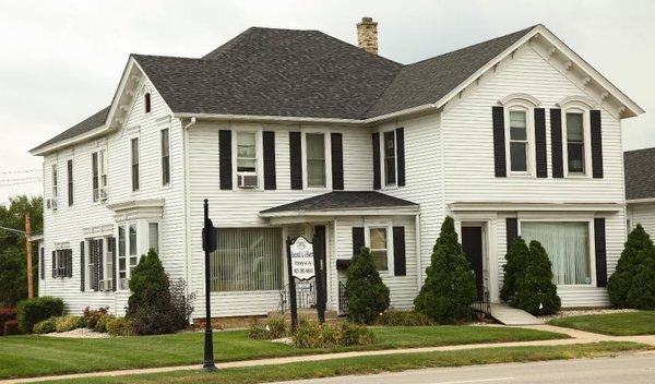 Visit our City of McHenry location
