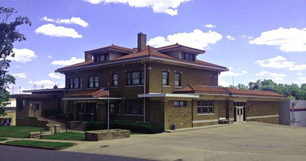 Becker-Dyer-Stanton Funeral Home