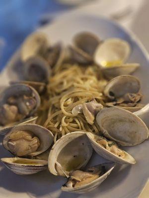 Linguine White Wine Sauce